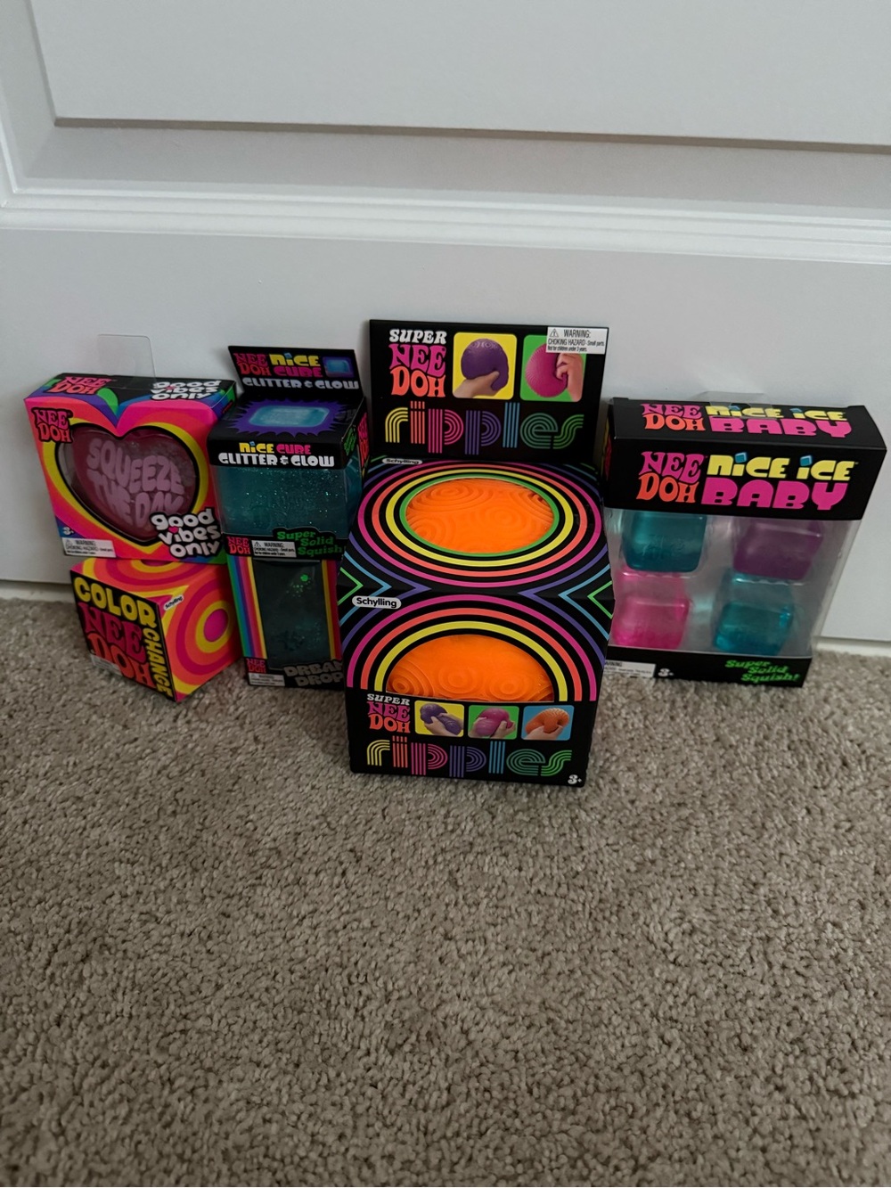 Bundle of authentic Needohs includes 6 items